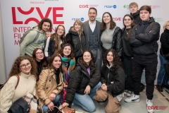 30-Lacteur-Enrico-Roccaforte-avec-des-etudiants-de-lUMons