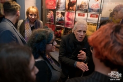 12-mars-Abel-Ferrara-en-pleine-discussion-avec-le-public-devant-le-Plaza