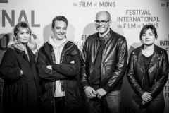 12-mars-La-scenariste-Katell-Quillevere-le-realisateur-Helier-Cisterne-le-chef-operateur-Hicham-Alaouie-et-la-productrice-Cassandre-Warnauts-pour-De-nos-freres-blesses