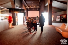 14-mars-Arrive-dune-classe-de-maternelle-pour-une-seance-scolaire-matinale