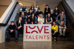 58-De-nombreux-jeunes-talents-du-cinema-belge-rassembles-pour-une-photo-emblematique-Credit-photo-Ennio-Cameriere