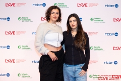 88-Les-actrices-du-film-allemand-ELBOW-Jamilah-Bagdach-et-Melia-Kara